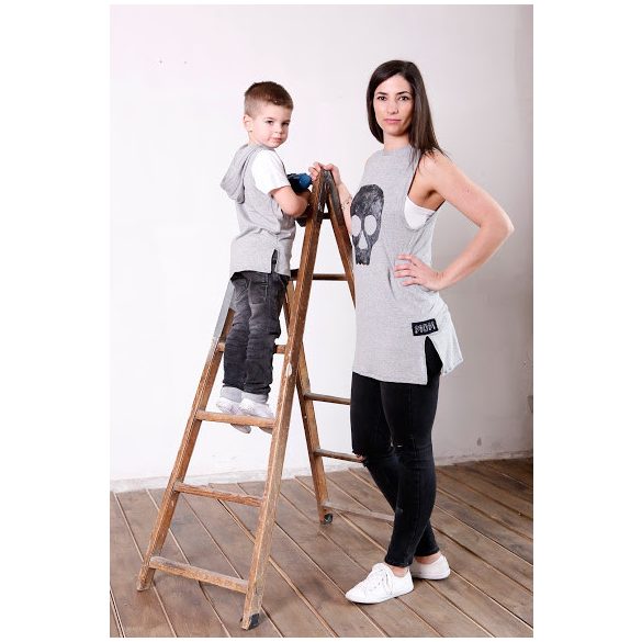 Koponyás női póló